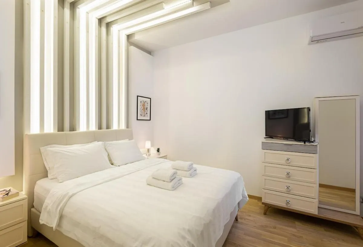 Innovative Upscale 2-Br Flat In Premium Location Thessaloníki Grekland